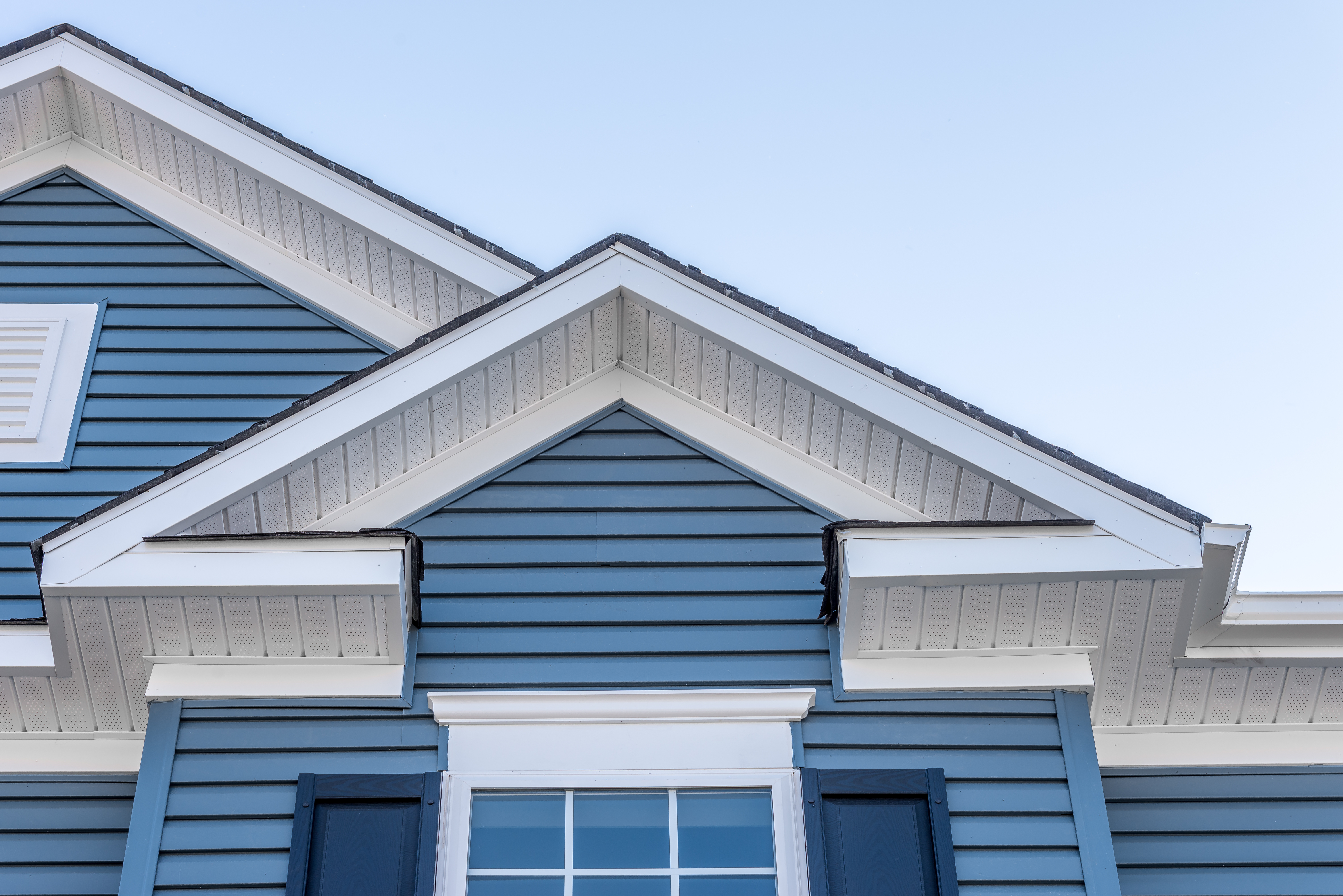 Siding installation and repair