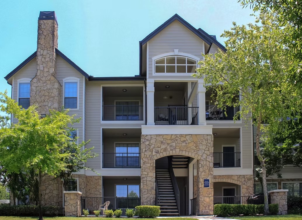 Multifamily exterior painting project